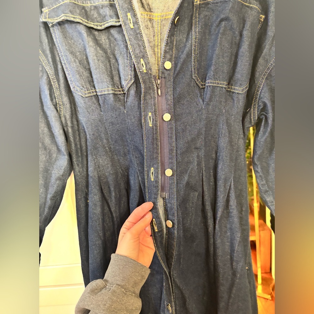 new Frame Denim nipped pleated maxi dress in indigo dark wash denim - Picture 9 of 9